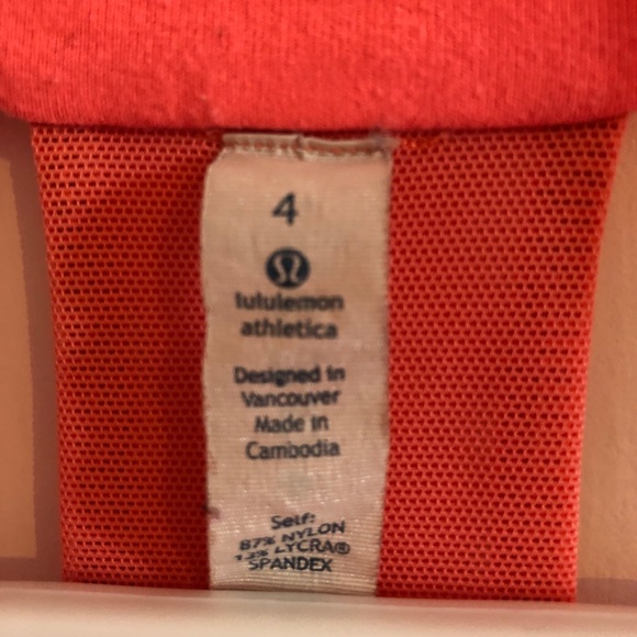 Lululemon scoop neck tank - Picture 4 of 15